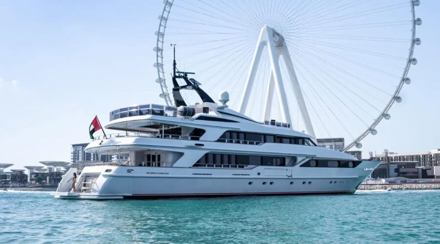 Queen Skyfall 164ft Benetti yacht underway