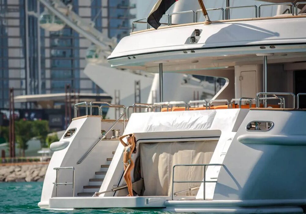Queen Skyfall – stern view Skyfall yacht stern view