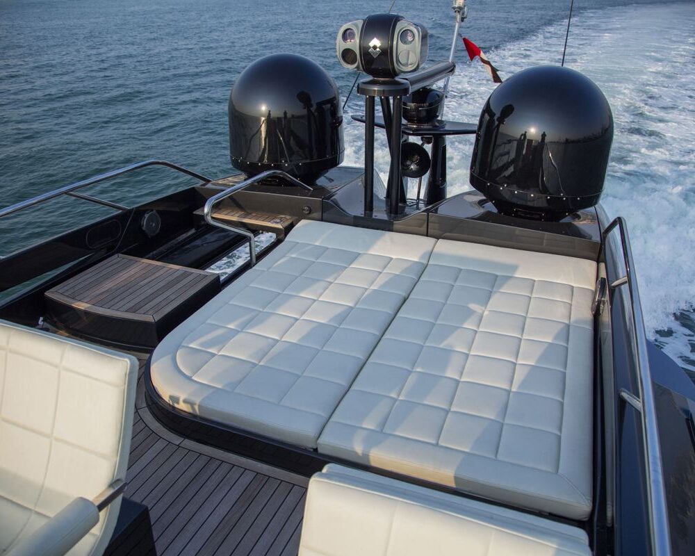 Queen Straga – aft swim platform Straga aft swim platform