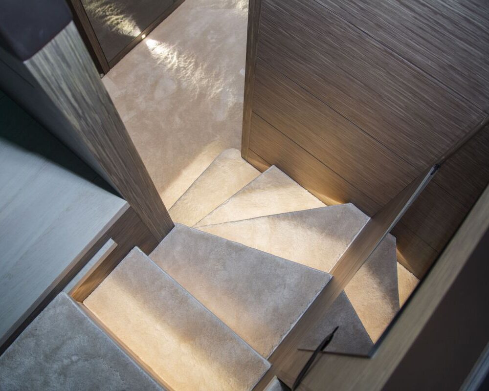 Queen Straga – interior staircase Straga interior staircase