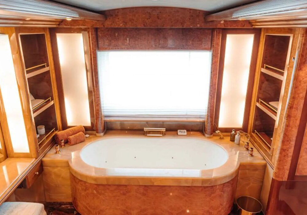 Zaf yacht – master bathroom Zaf yacht master bathroom with jacuzzi tub